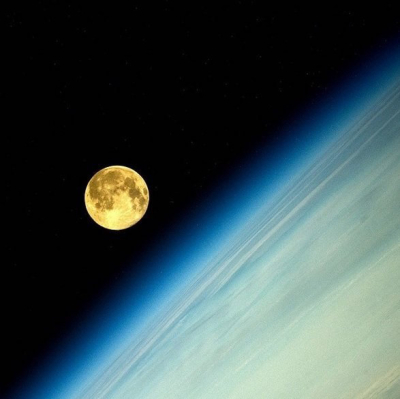 La Terre vue de l'espace par le cosmonaute russe Oleg Artemiev